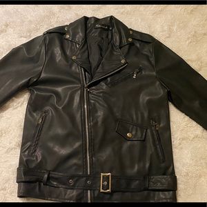 Men’s black leather jacket